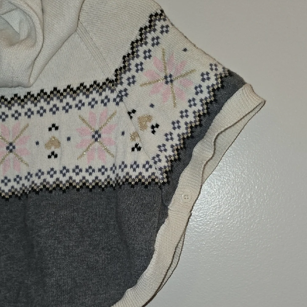 Gymboree Cream and Gray Hooded Cape Poncho Sweater Jacket LOT R1
